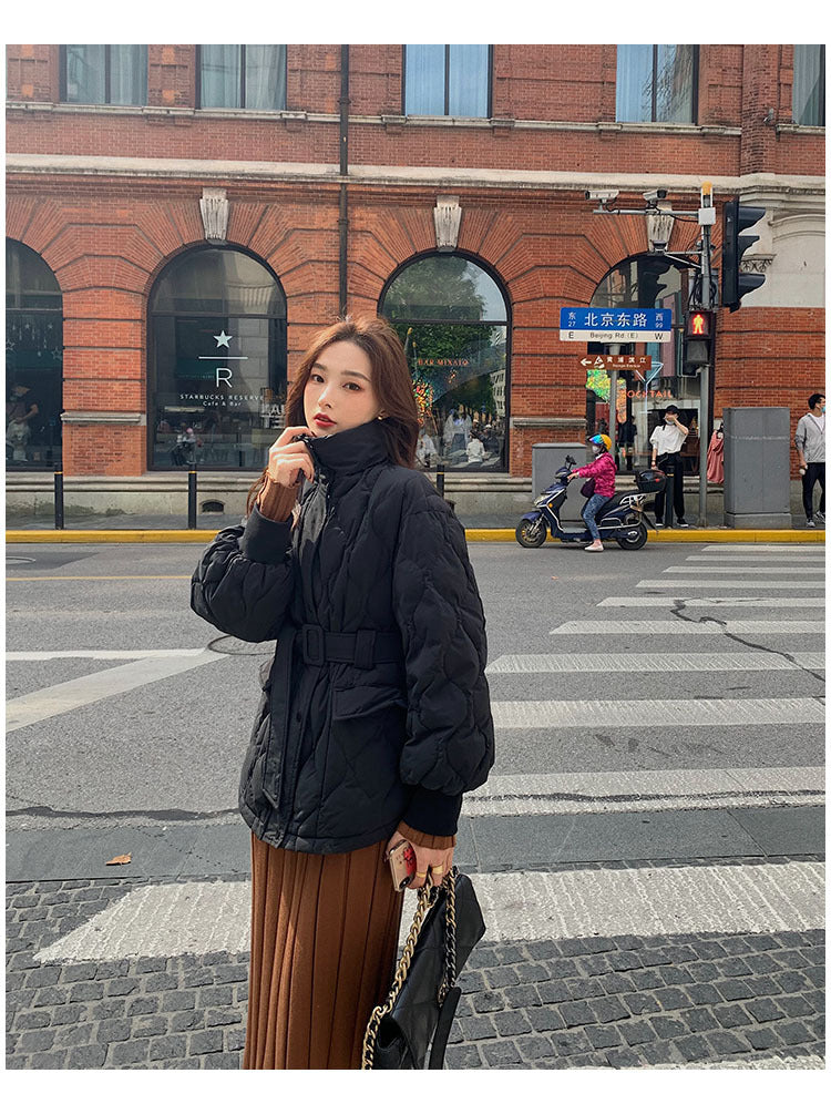 Slim-Fit Waist-Length Korean Winter Jacket – Lightweight Short Puffer Coat