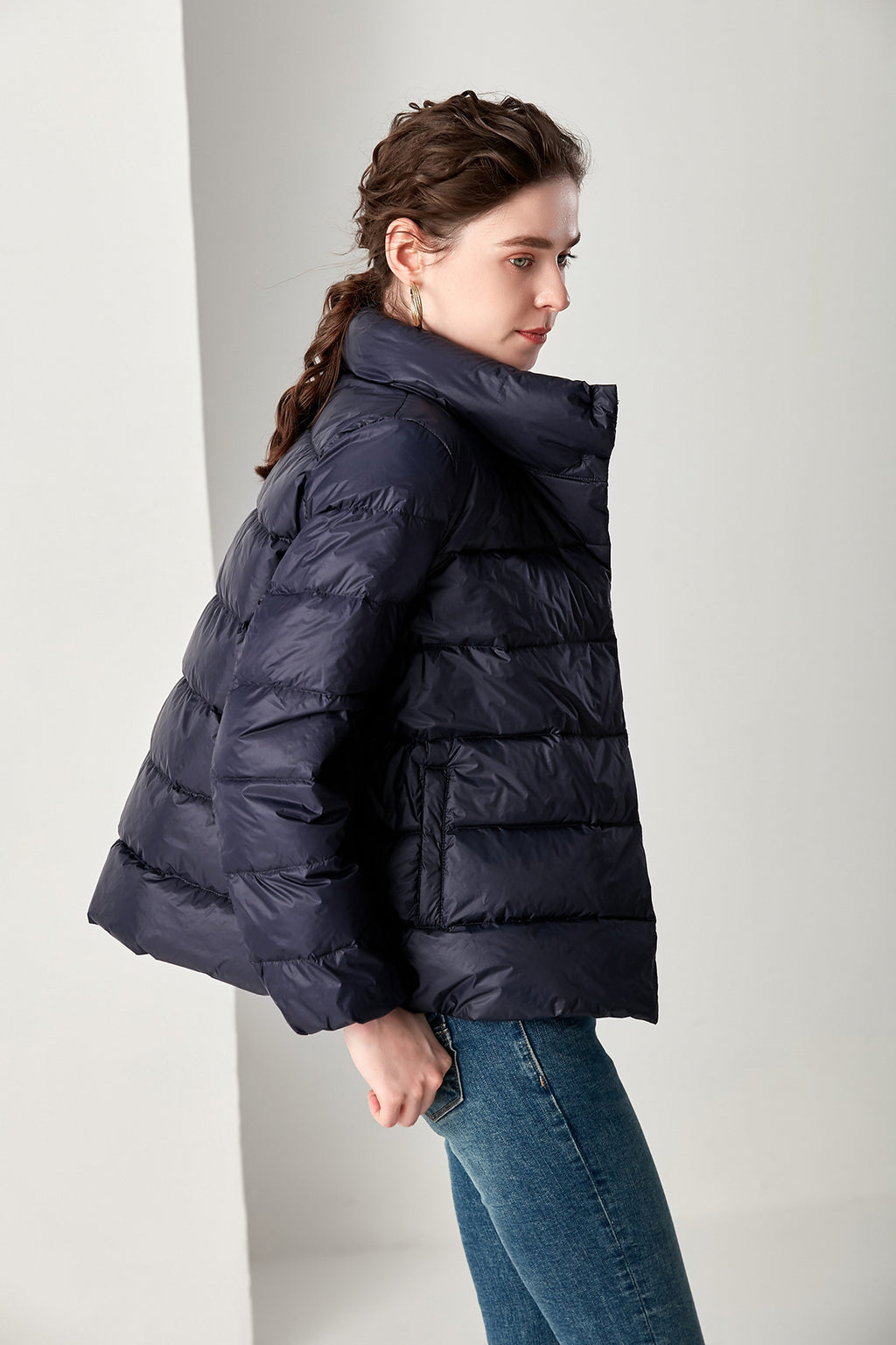 Women’s Lightweight Loose Casual Duck Down Jacket – Stand-Up Collar