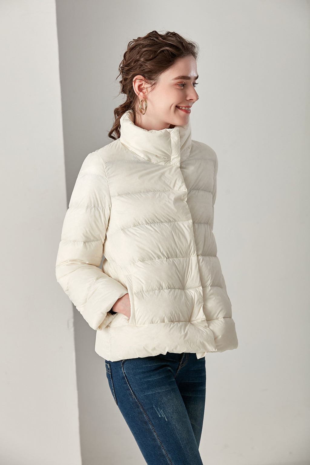 Women’s Lightweight Loose Casual Duck Down Jacket – Stand-Up Collar