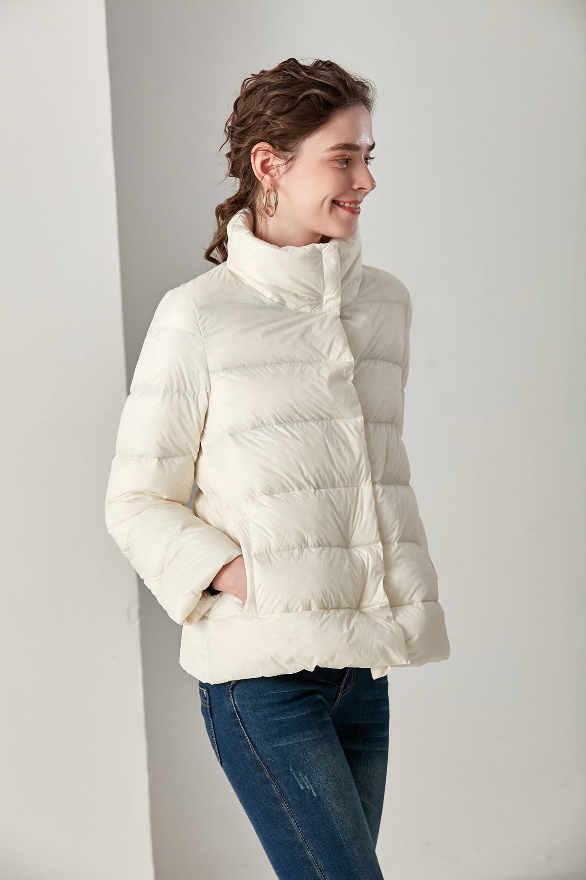 Women’s Lightweight Loose Casual Duck Down Jacket – Stand-Up Collar