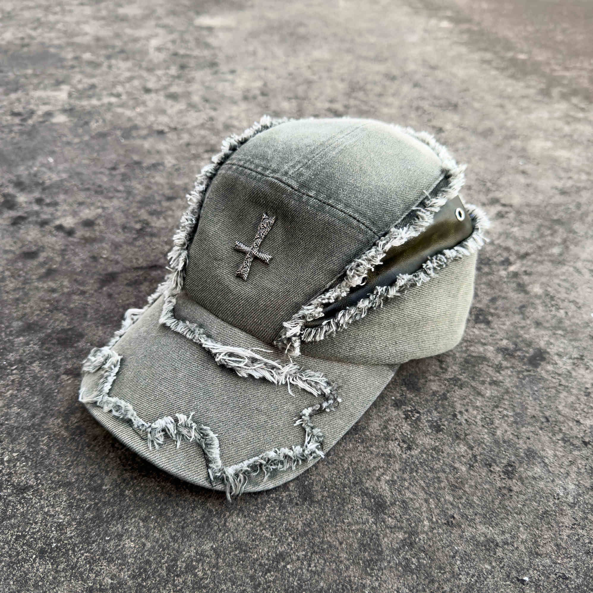 Gorra de béisbol vaquera con parches de cuero desgastado y lavado – Estilo resistente