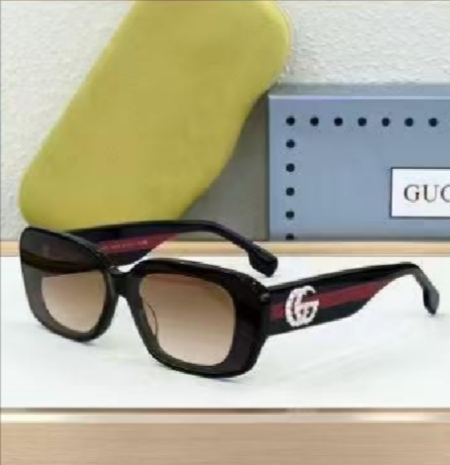 Gucci GG1641 Sunglasses | Bold Luxury with Iconic Detailing